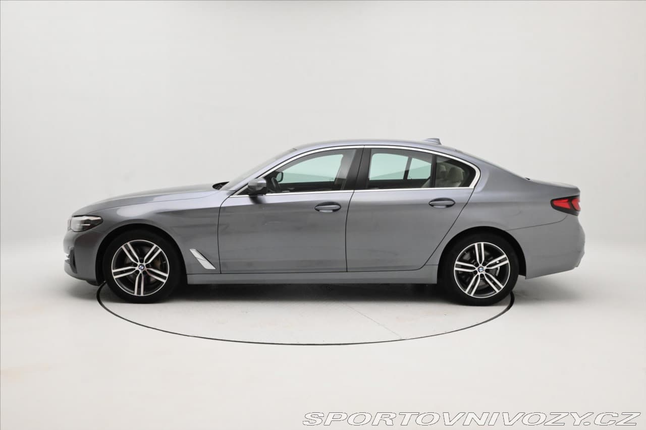 2021 BMW 5-SERIES - 8