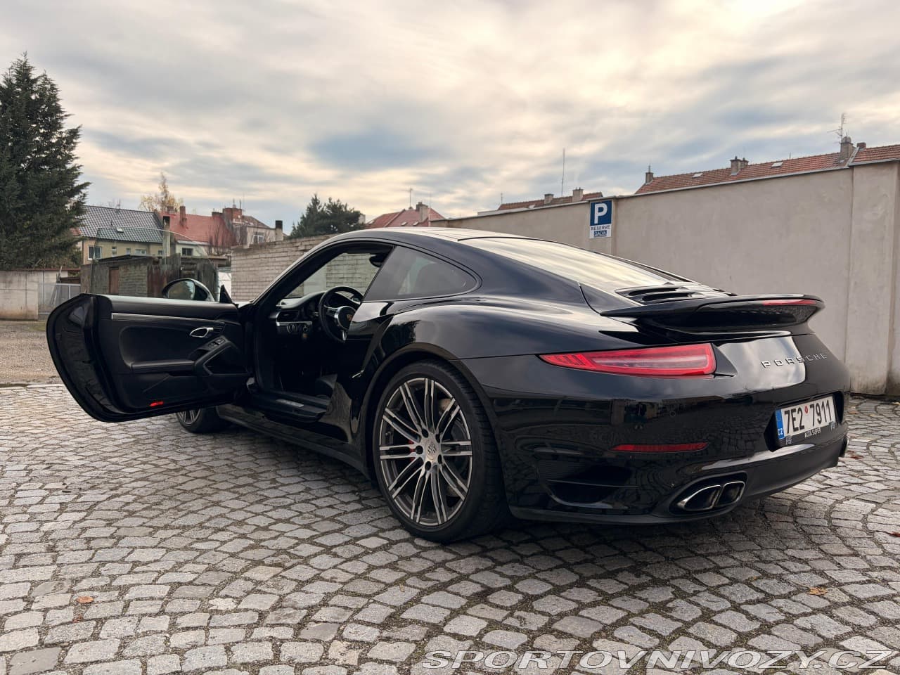 2015 Porsche 911 - 7