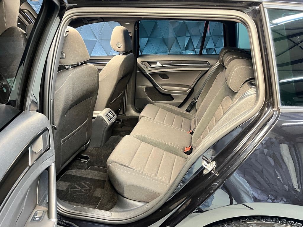2019 Volkswagen GOLF - 12