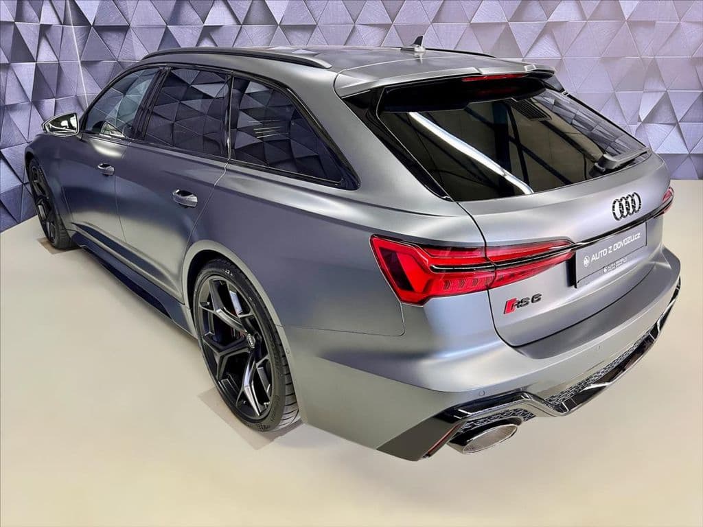 2025 Audi RS6 - 4