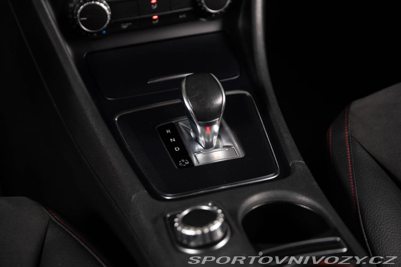 2015 Mercedes-Benz CLA - 14
