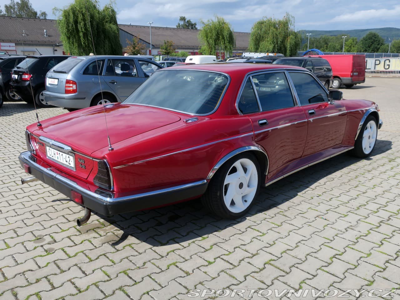 1986 Jaguar XJ - 4