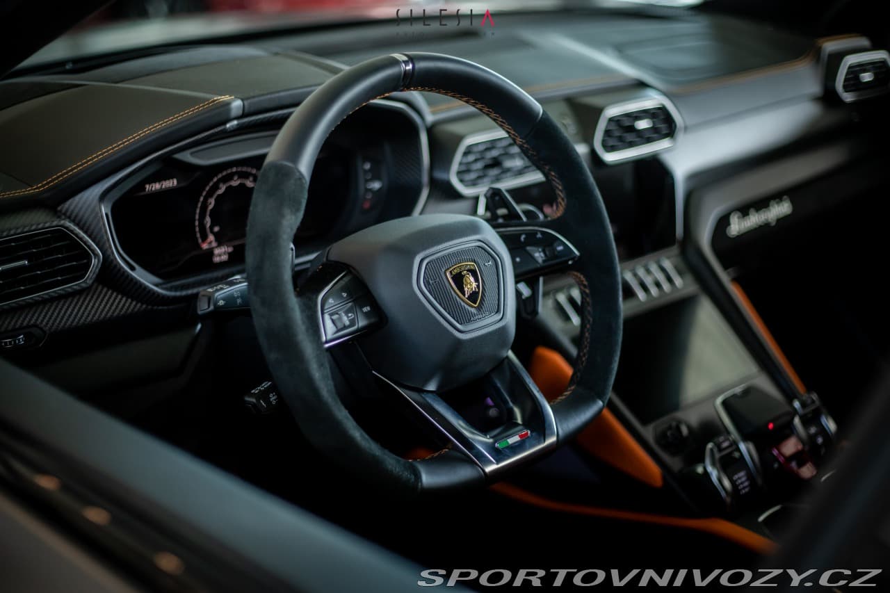 2022 Lamborghini URUS - 15