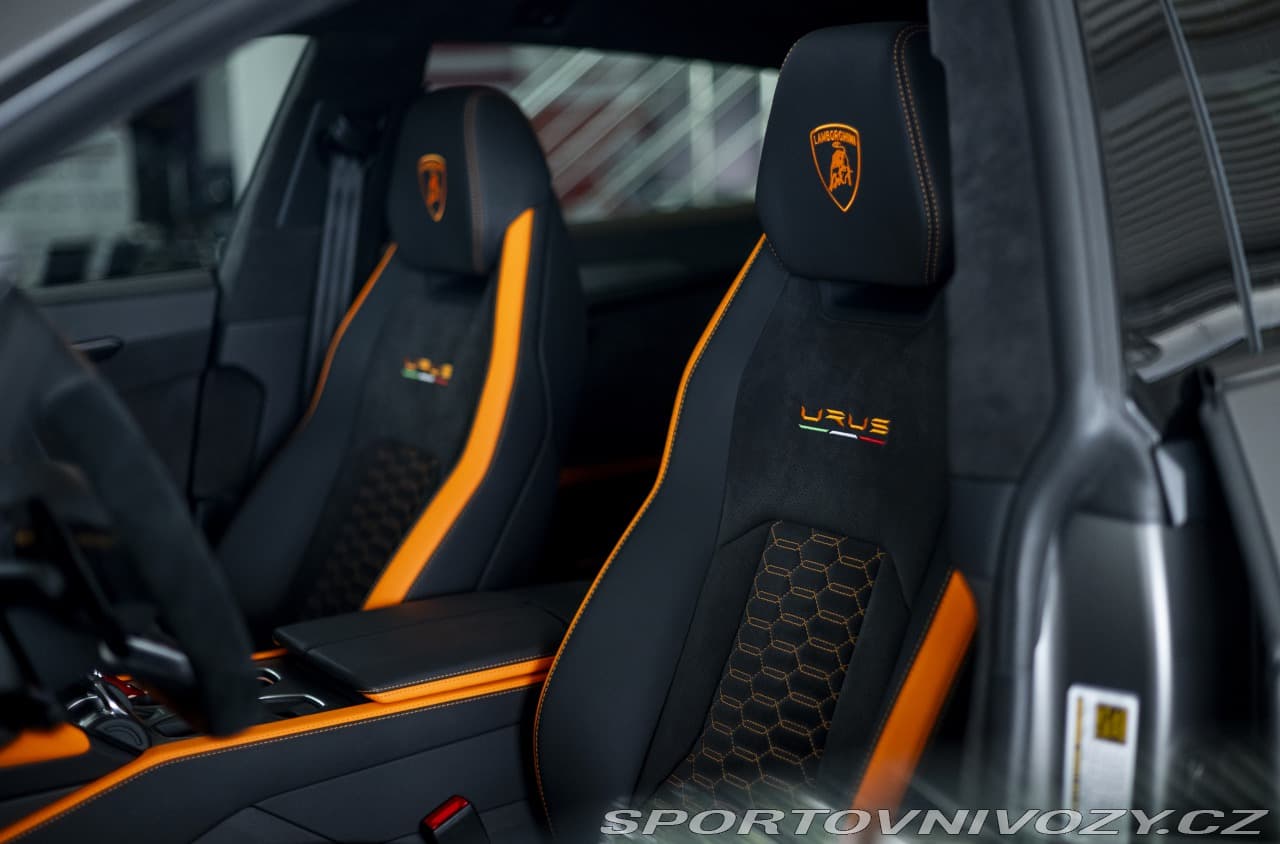 2022 Lamborghini URUS - 9