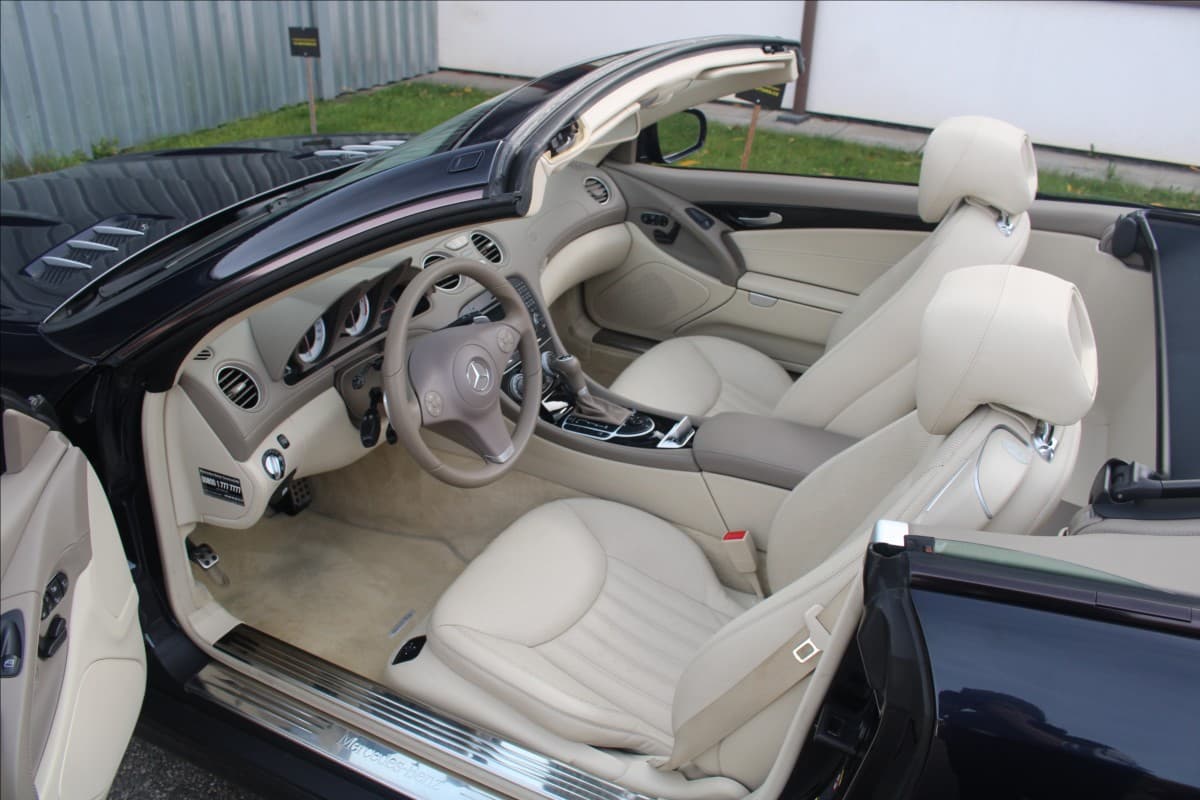 2008 Mercedes-Benz SL - 11