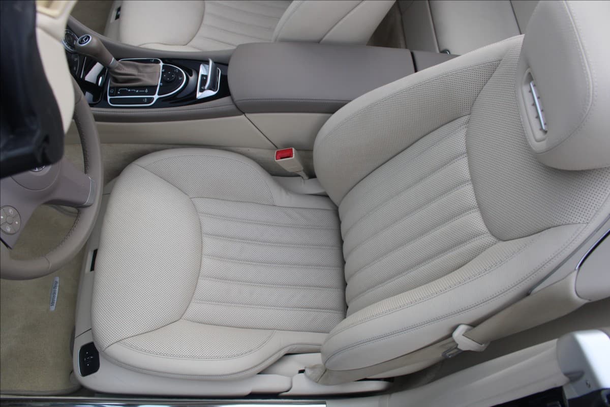 2008 Mercedes-Benz SL - 13