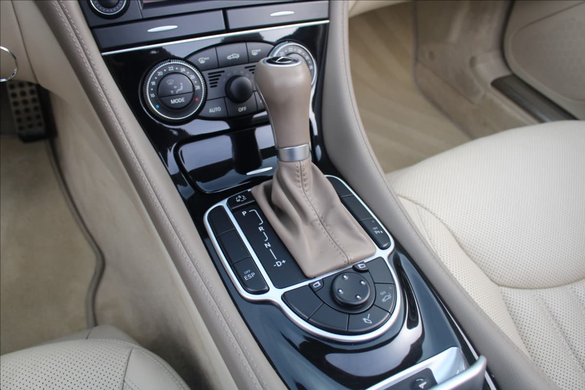 2008 Mercedes-Benz SL - 16