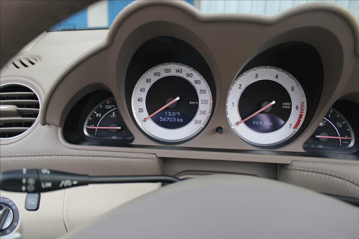2008 Mercedes-Benz SL - 17
