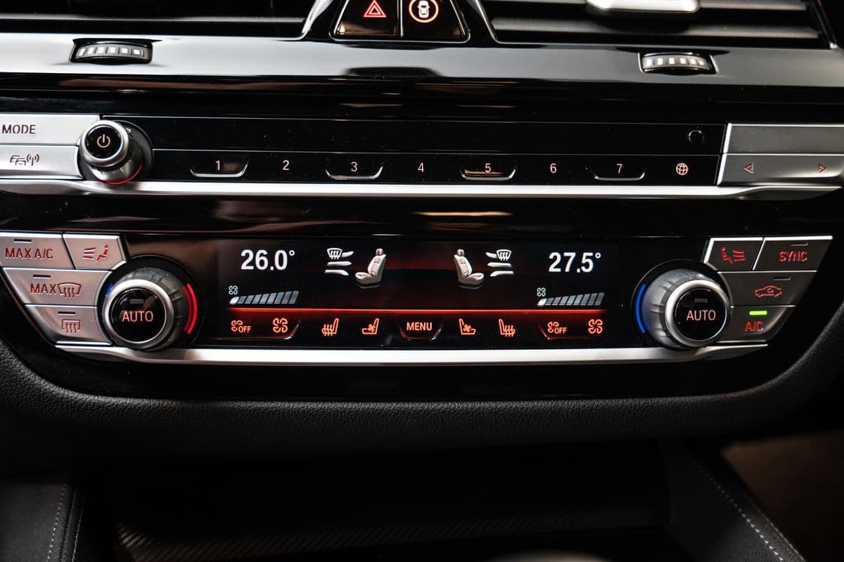 2021 BMW M5 - 14