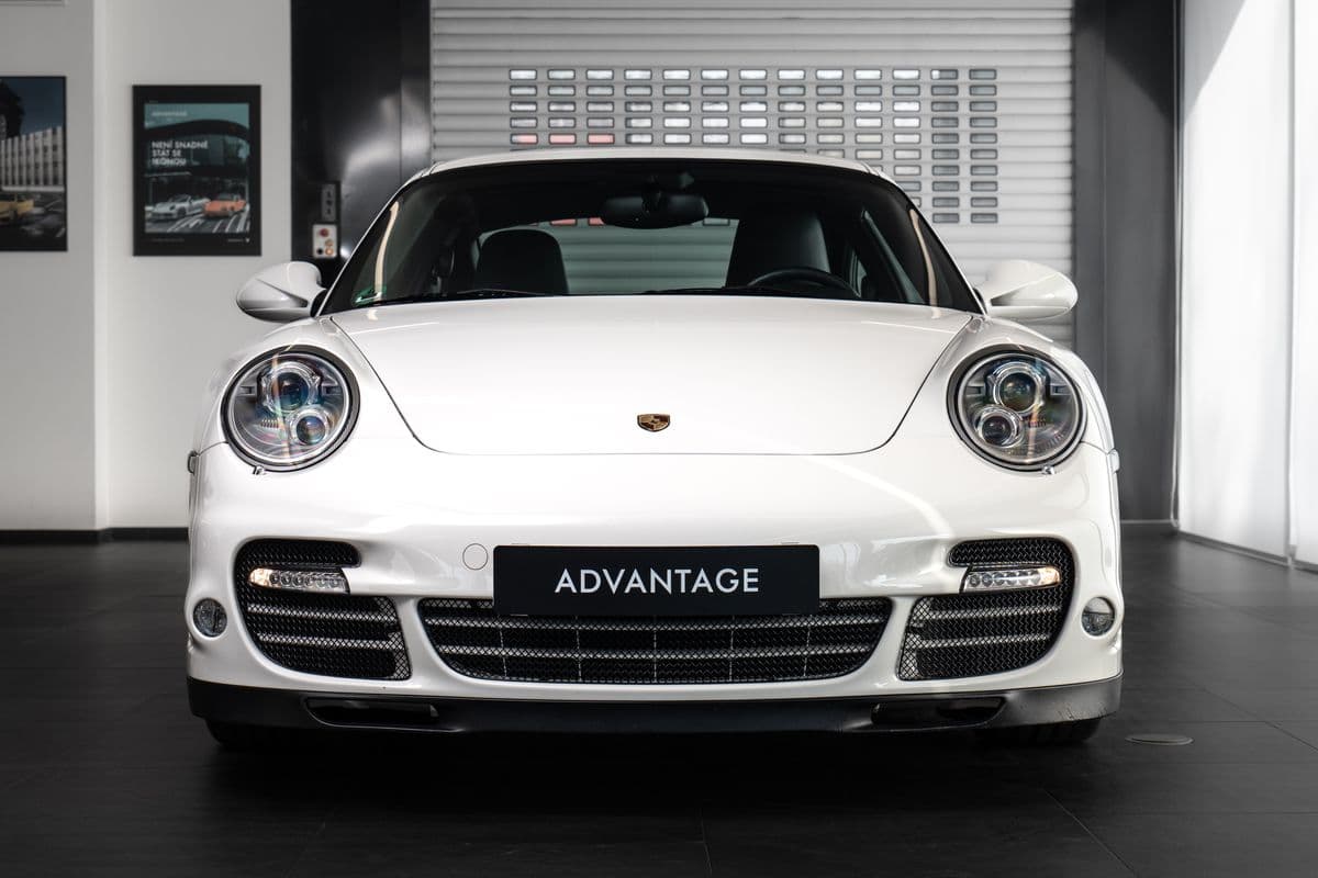 2010 Porsche 911 - 2