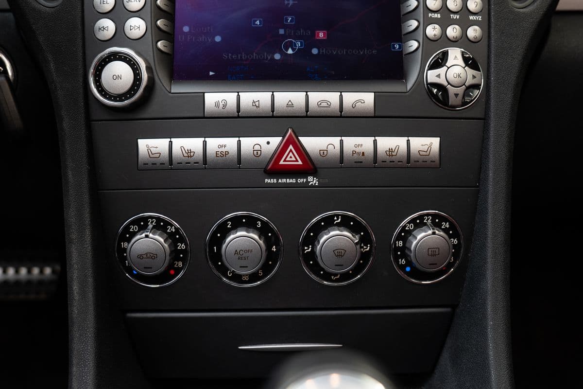 2005 Mercedes-Benz SLK - 11