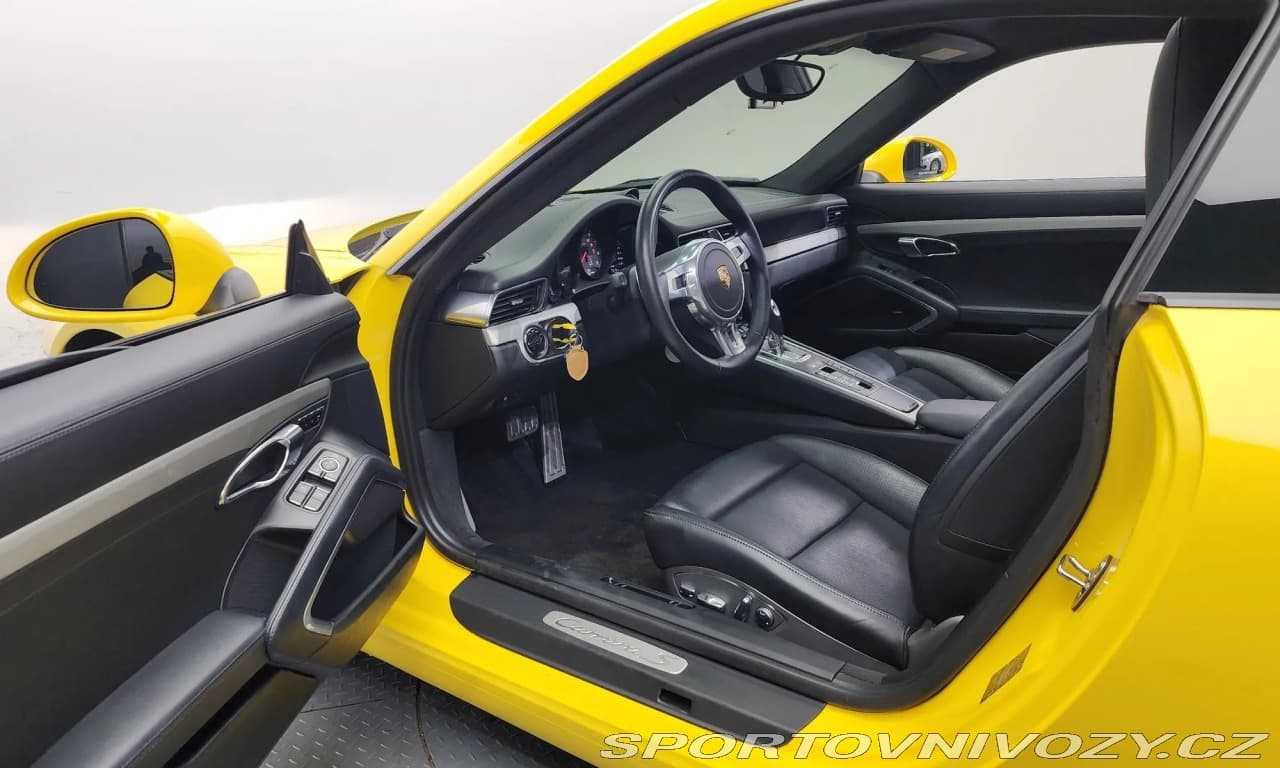2013 Porsche 911 - 10