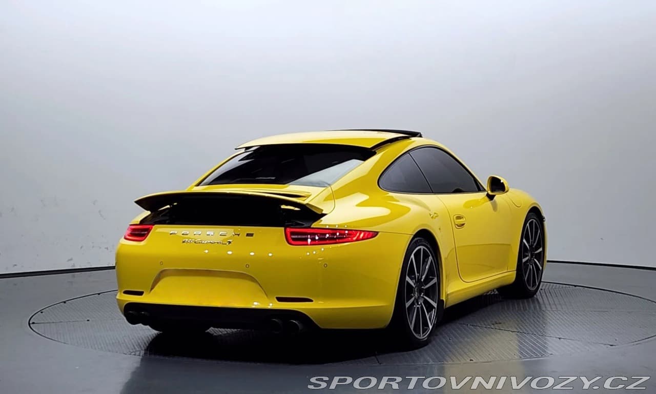 2013 Porsche 911 - 2