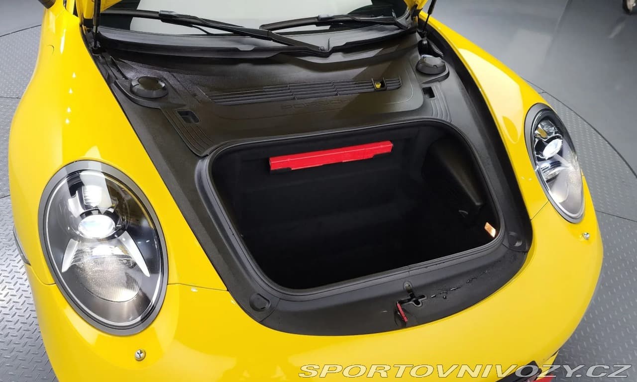 2013 Porsche 911 - 20
