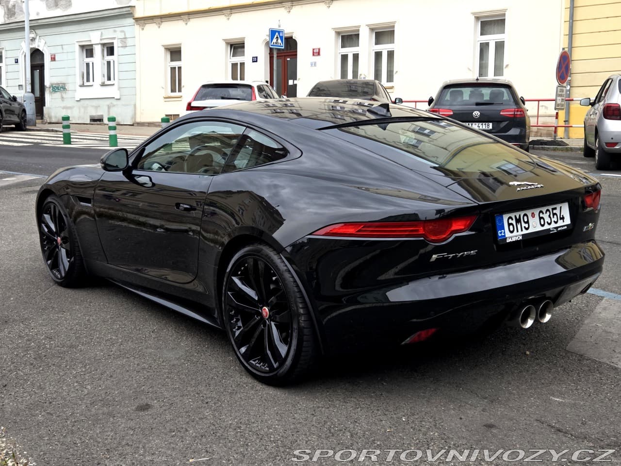 2017 Jaguar F-TYPE - 3