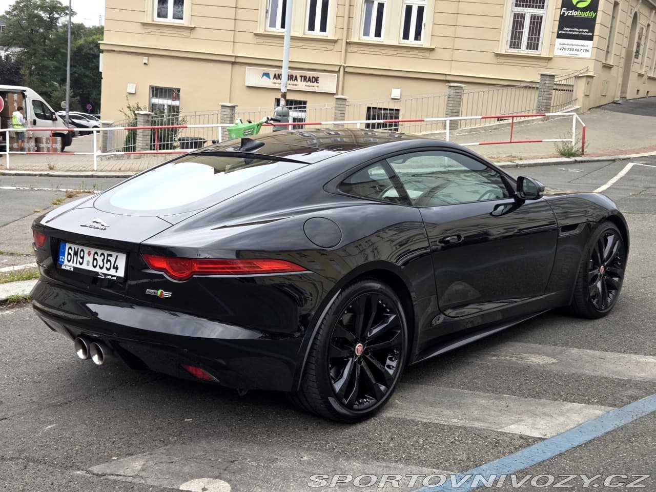 2017 Jaguar F-TYPE - 5