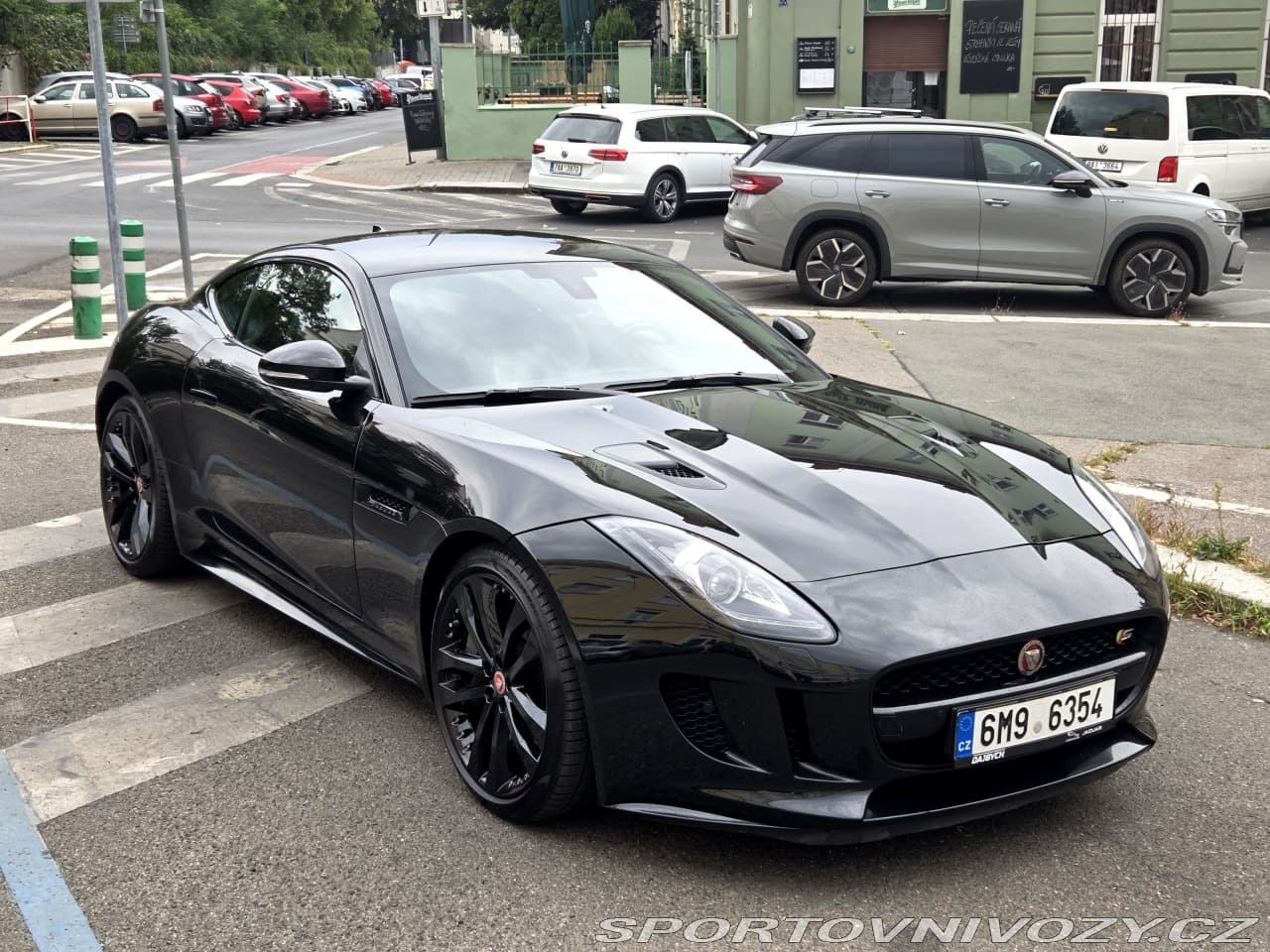 2017 Jaguar F-TYPE - 7