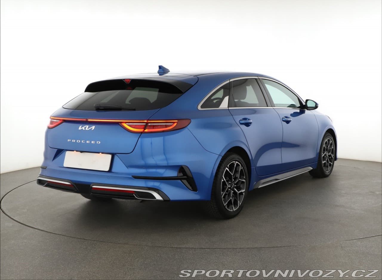 2022 Kia Proceed - 9