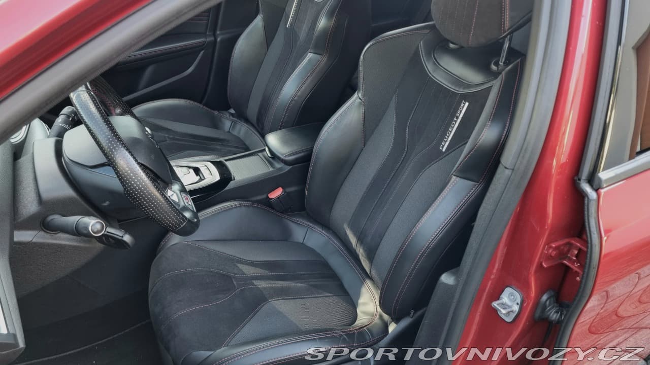2016 Peugeot 308 - 17