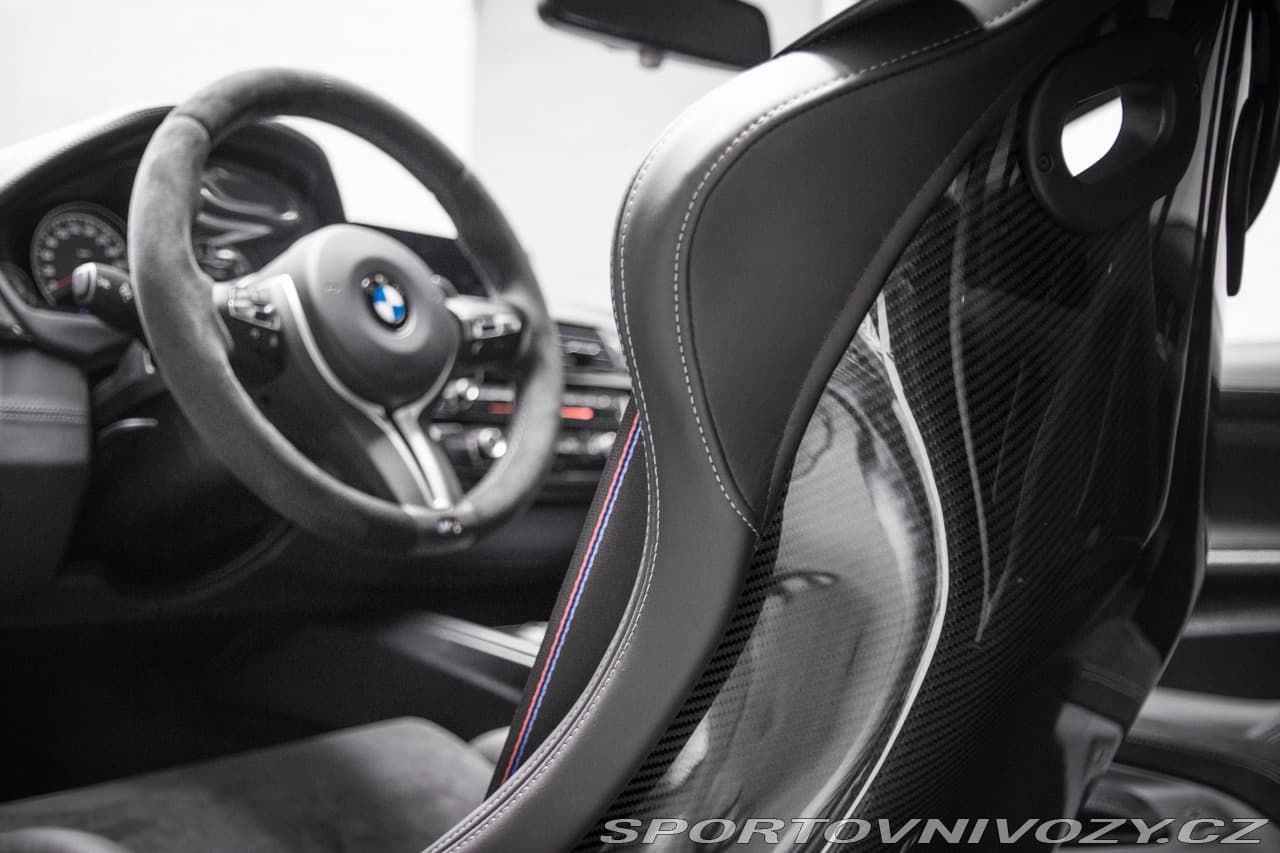 2017 BMW M4 - 11