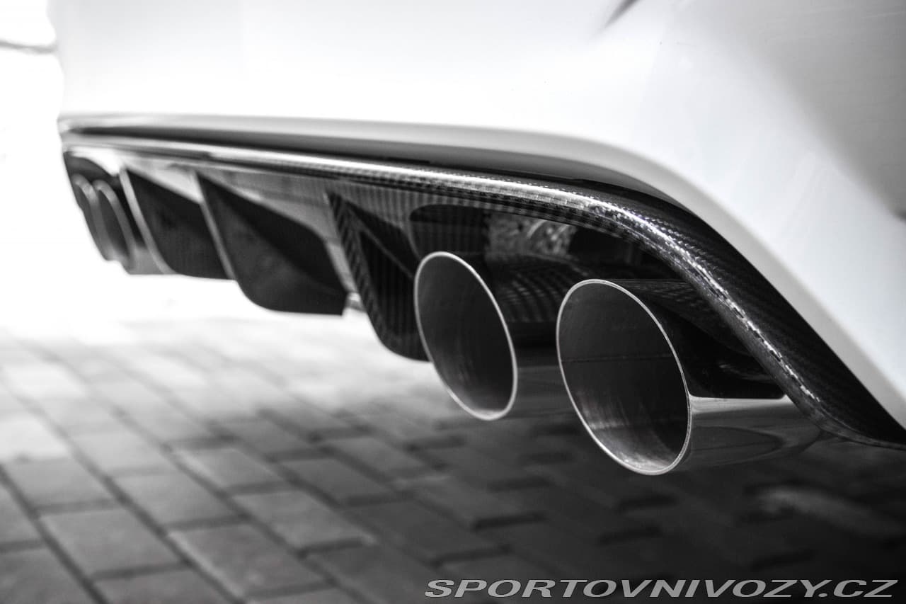 2017 BMW M4 - 20
