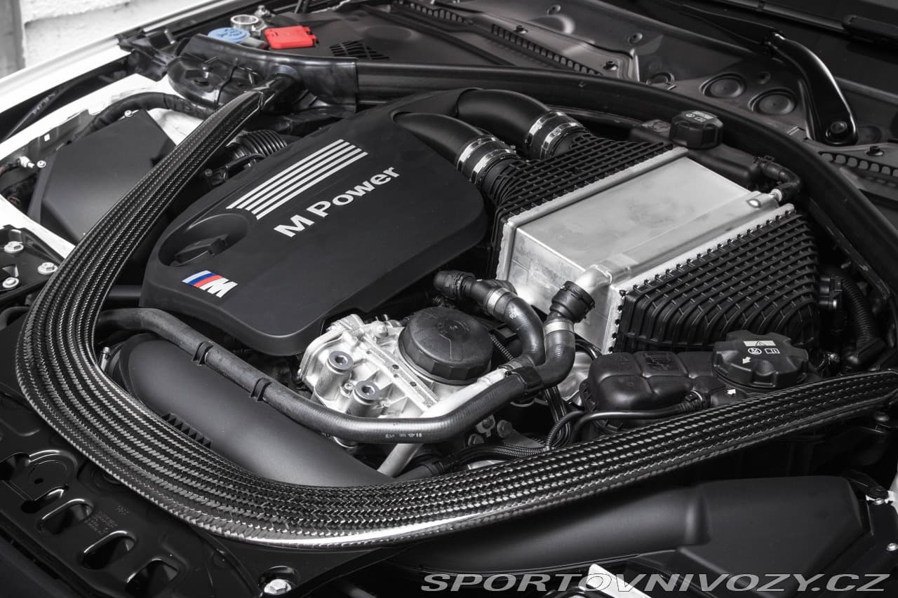 2017 BMW M4 - 4
