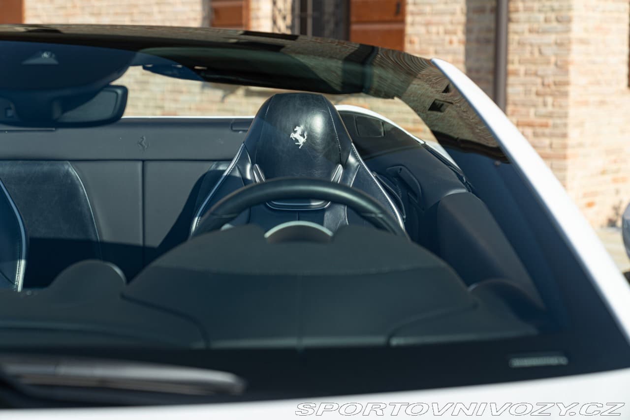 2020 Ferrari PORTOFINO - 19