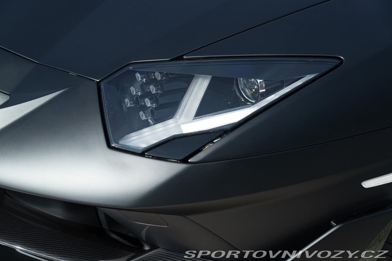 2021 Lamborghini AVENTADOR - 15