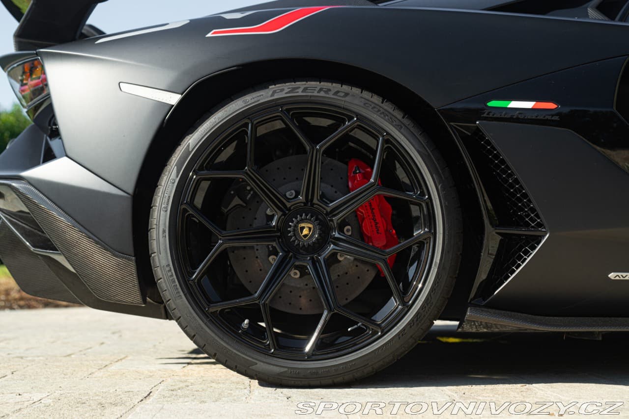 2021 Lamborghini AVENTADOR - 19
