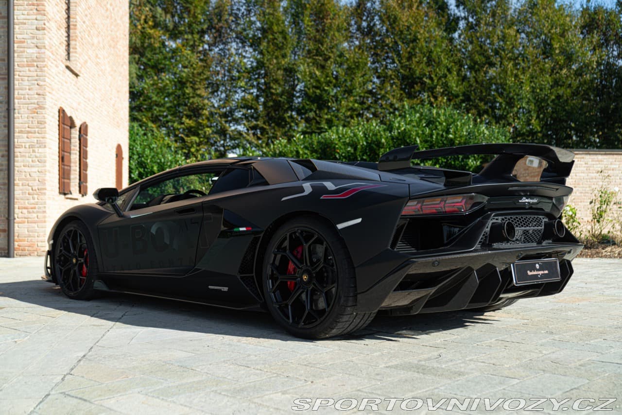 2021 Lamborghini AVENTADOR - 9