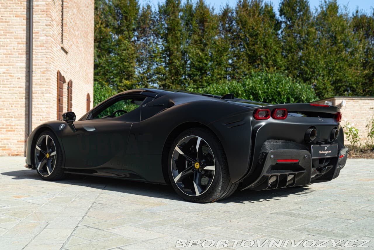 2022 Ferrari SF90 - 11