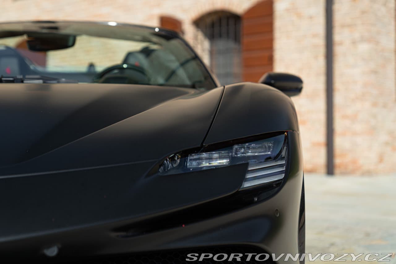 2022 Ferrari SF90 - 18
