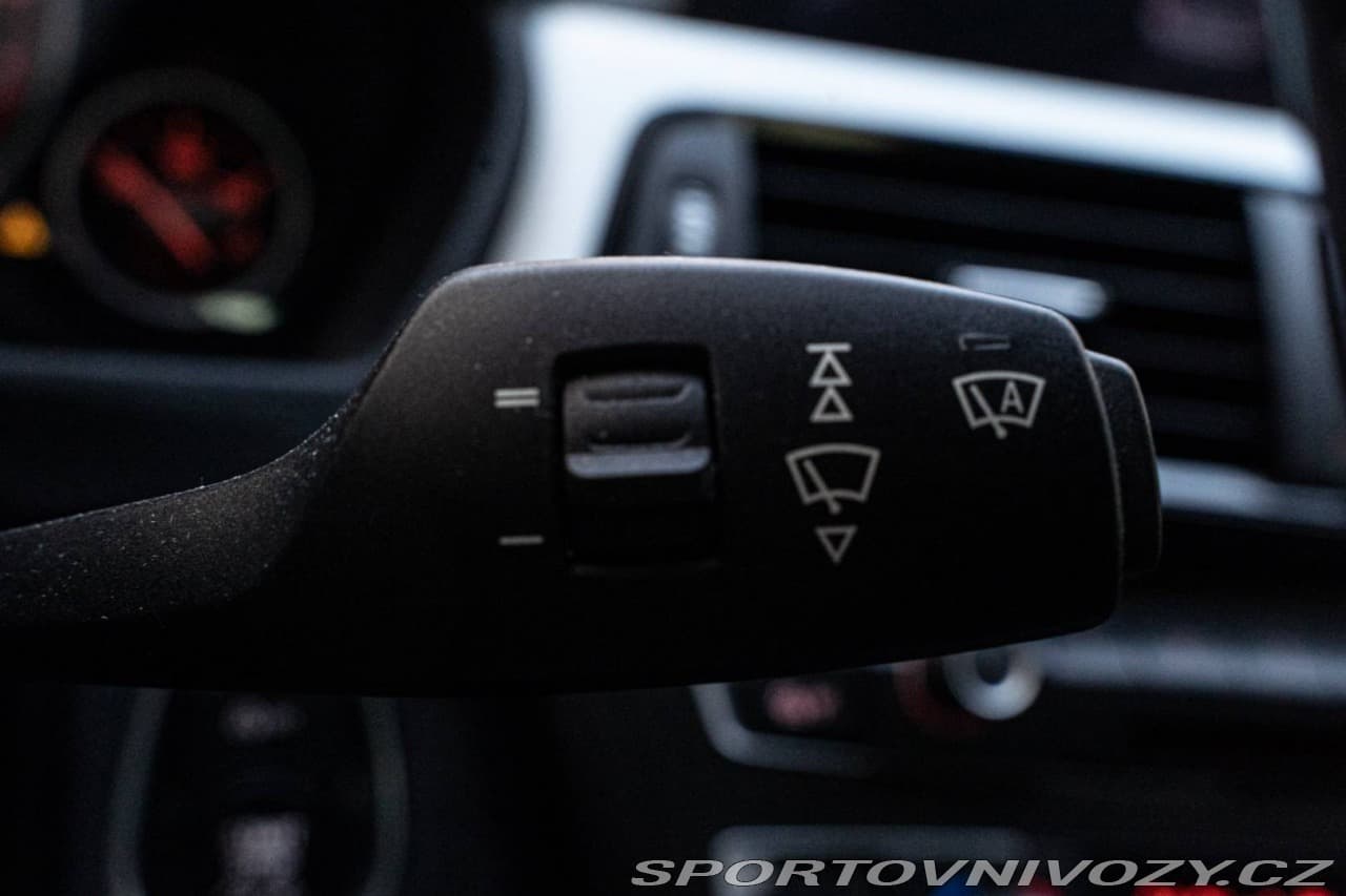 2012 BMW 3-SERIES - 18