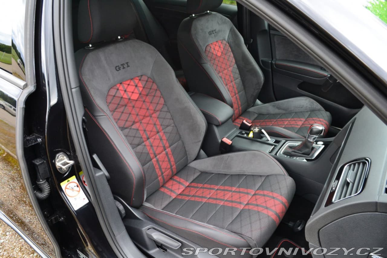 2019 Volkswagen GOLF - 3