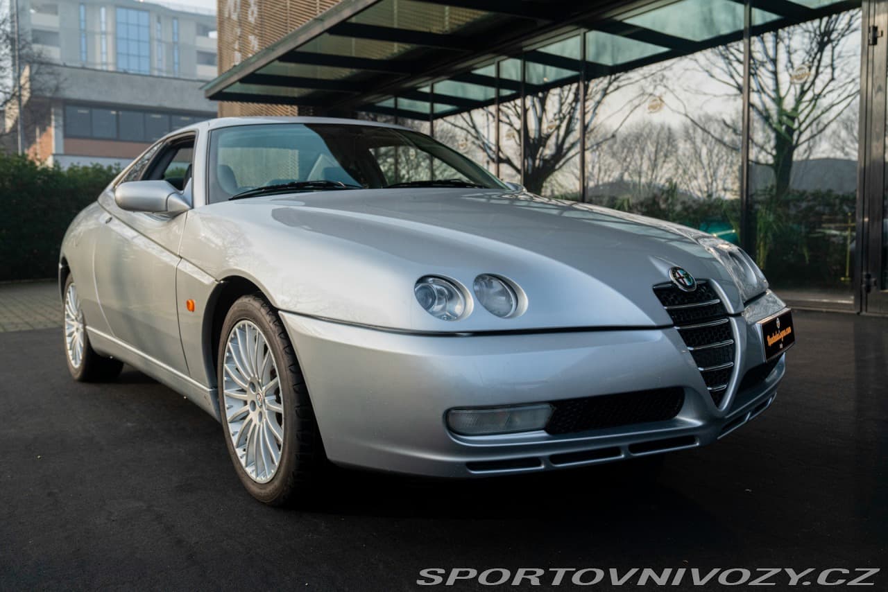 2003 Alfa Romeo GTV - 10