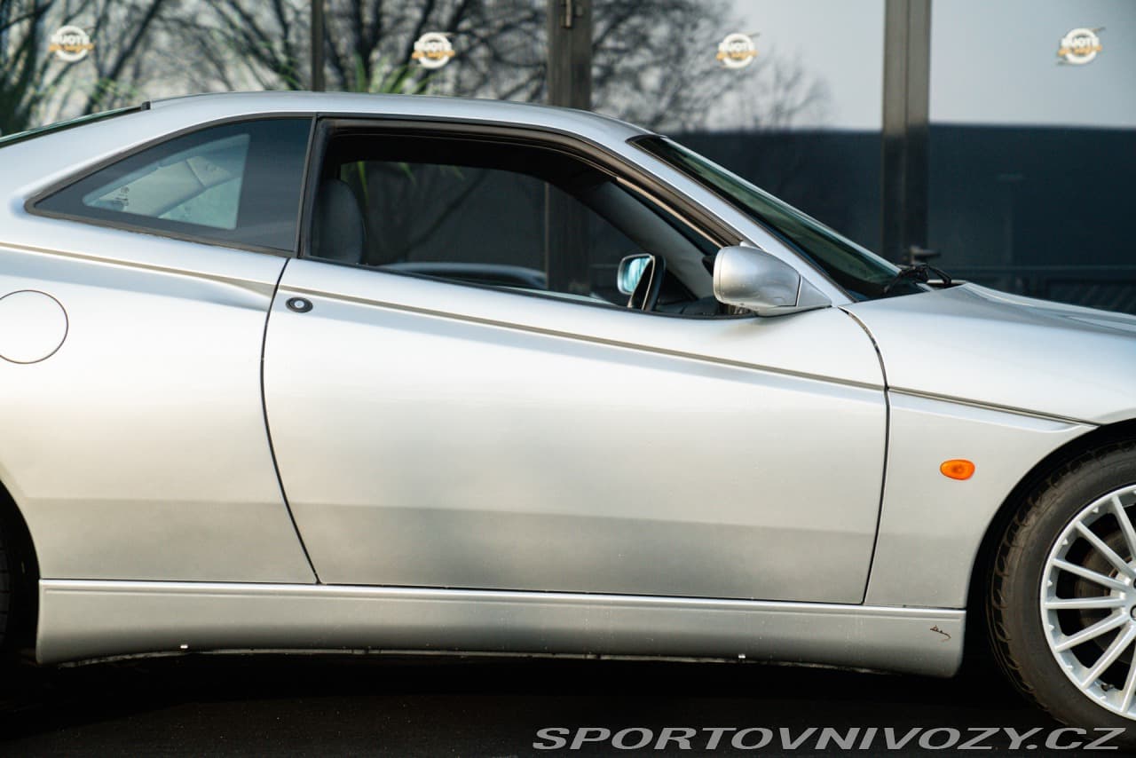 2003 Alfa Romeo GTV - 12