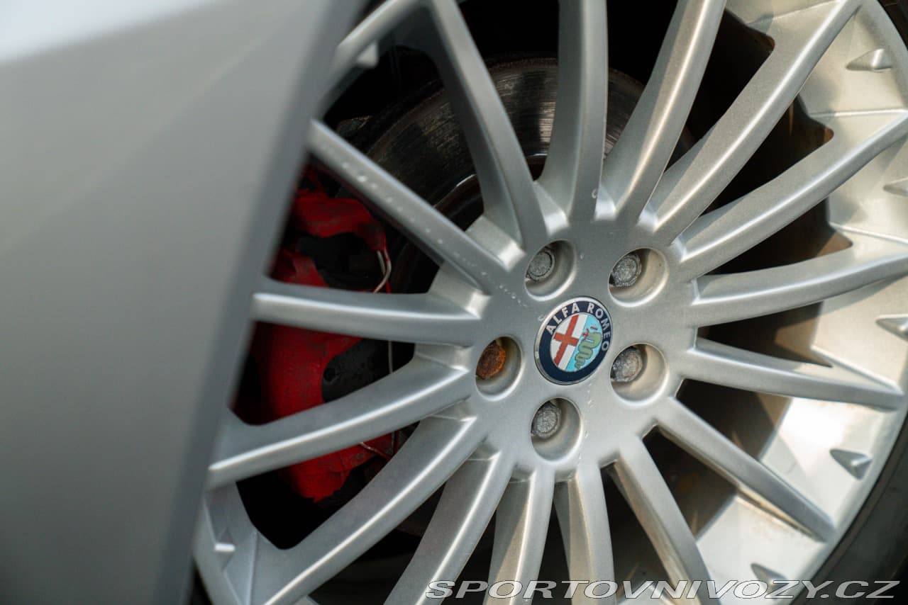 2003 Alfa Romeo GTV - 14