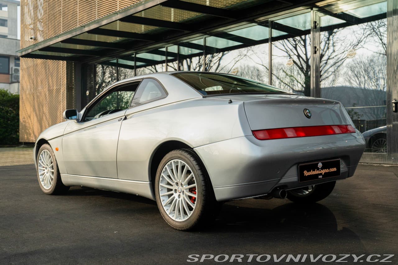 2003 Alfa Romeo GTV - 8