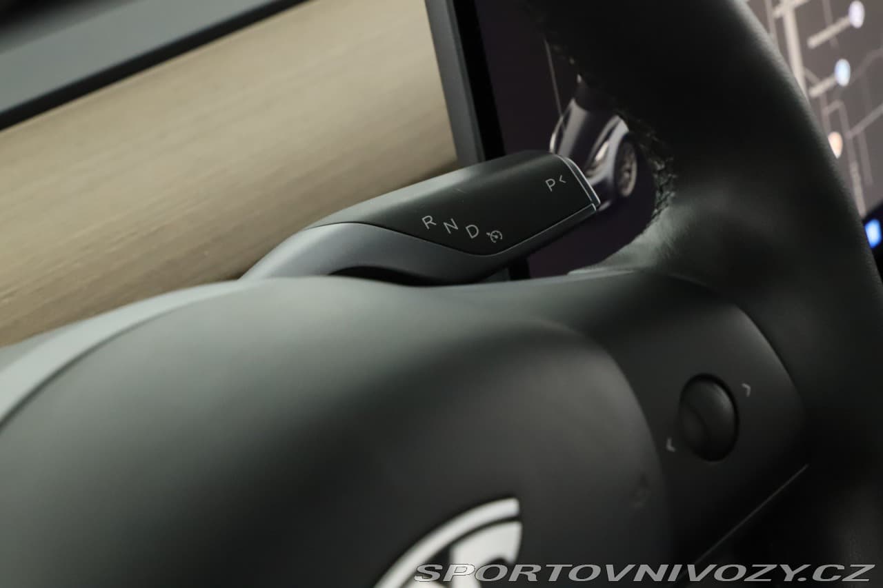 2020 Tesla Model 3 - 9