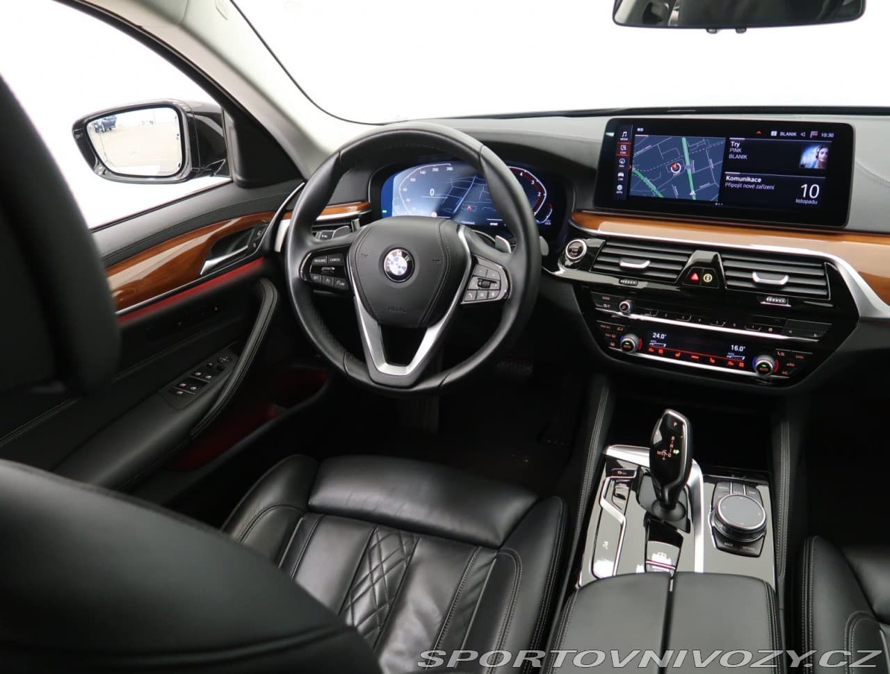 2022 BMW 5-Series - 13