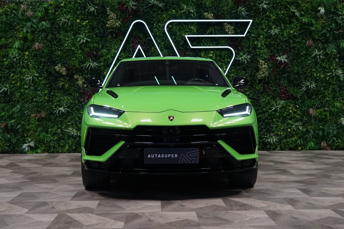 2023 Lamborghini Urus - 2