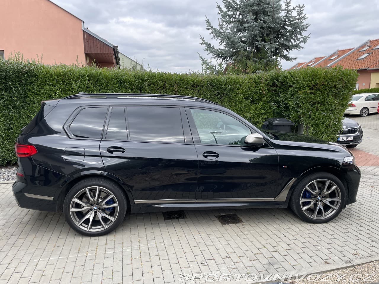 2020 BMW X7 - 3