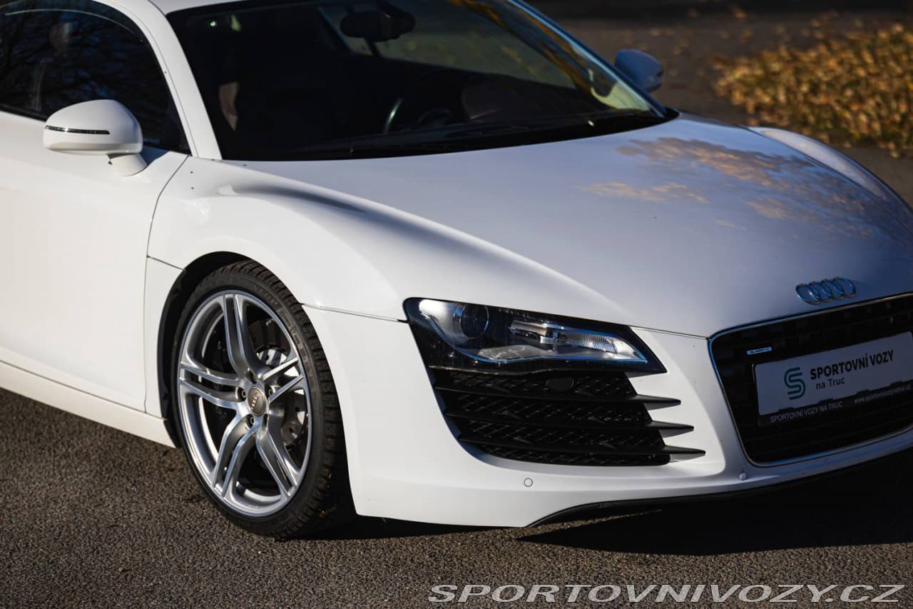 2010 Audi R8 - 15
