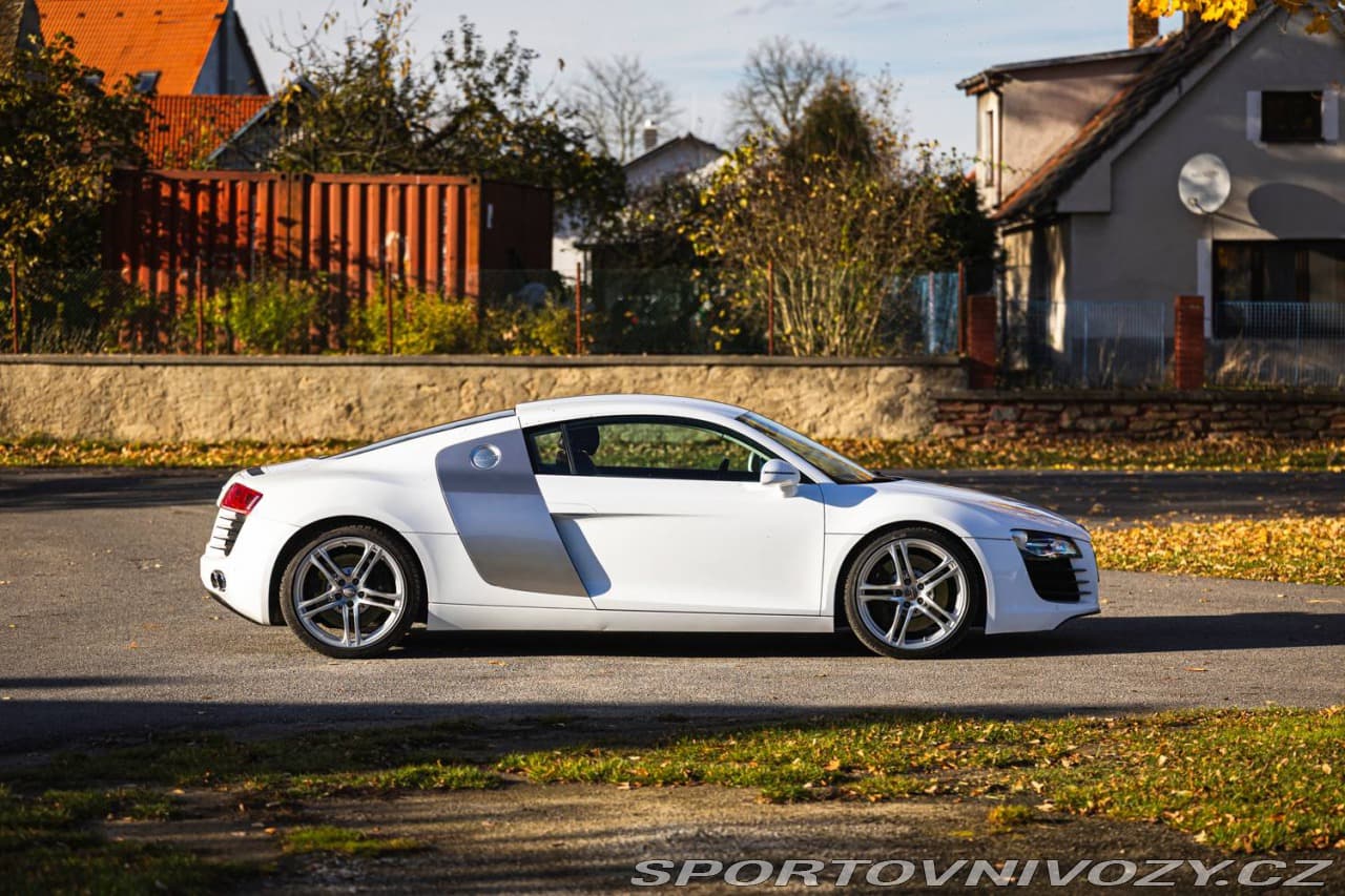 2010 Audi R8 - 3