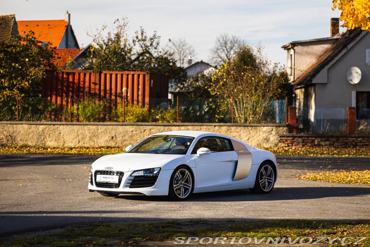 2010 Audi R8 - 7