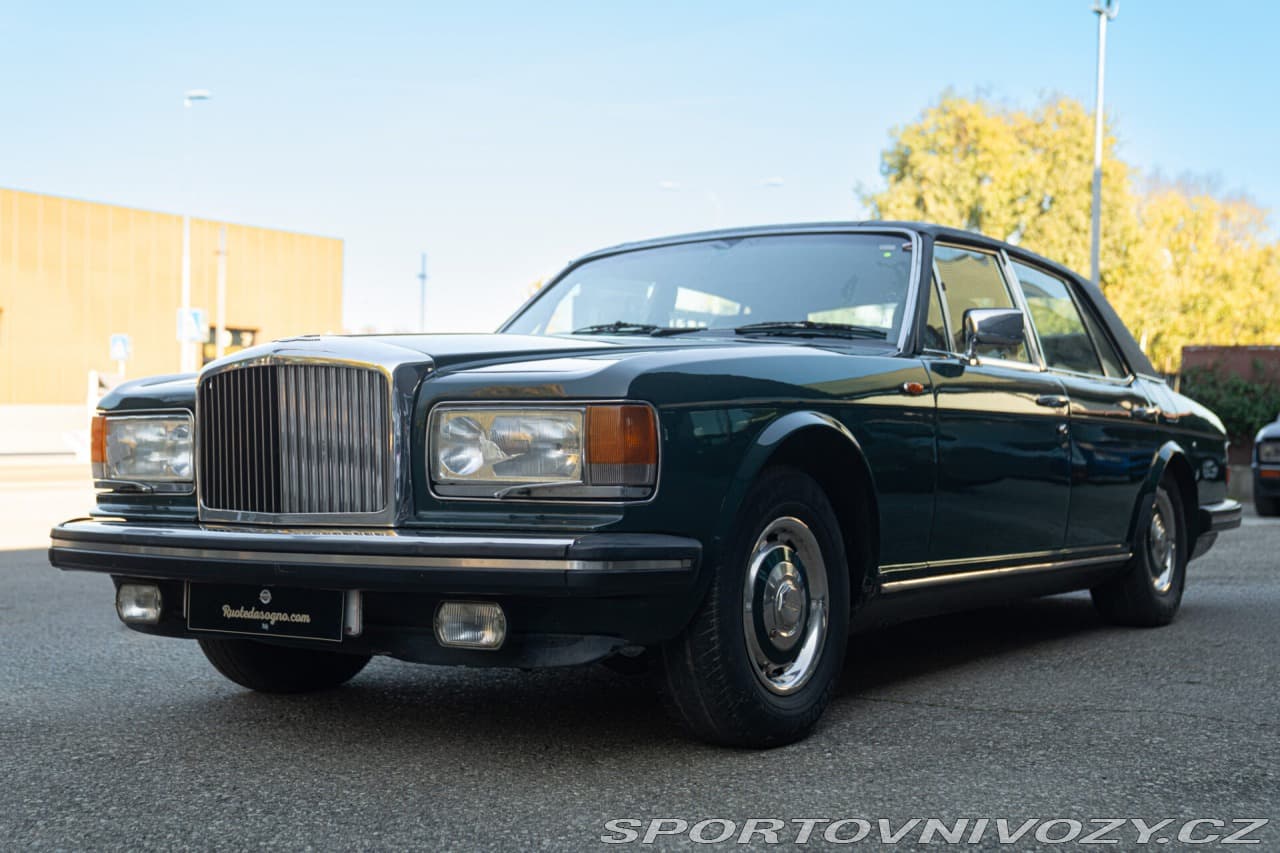 Bentley  EIGHT SALOON