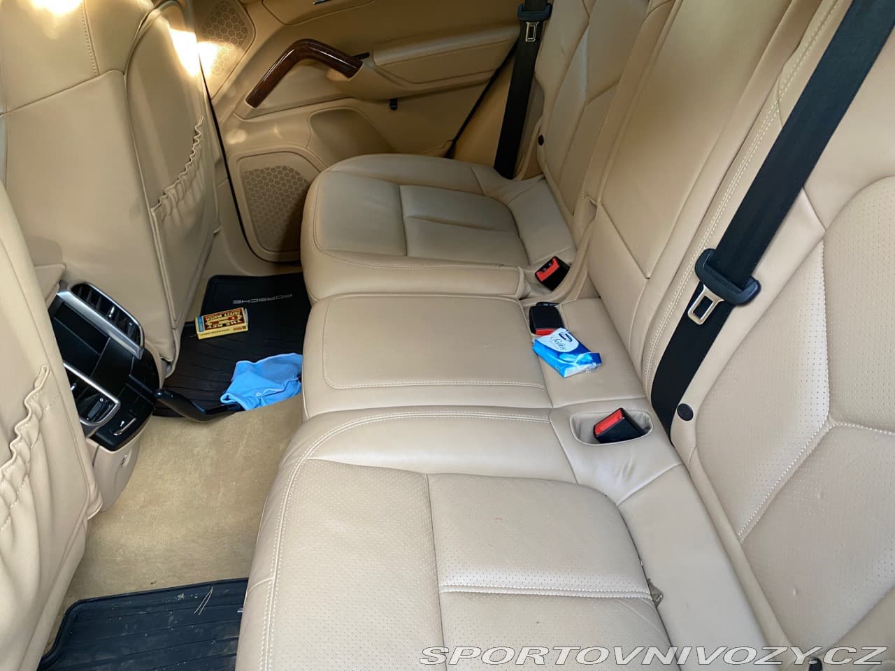 2011 Porsche Cayenne - 7