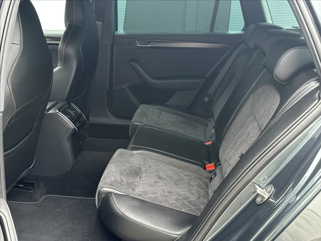 2020 Škoda Superb - 13