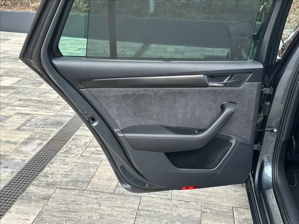 2020 Škoda Superb - 14
