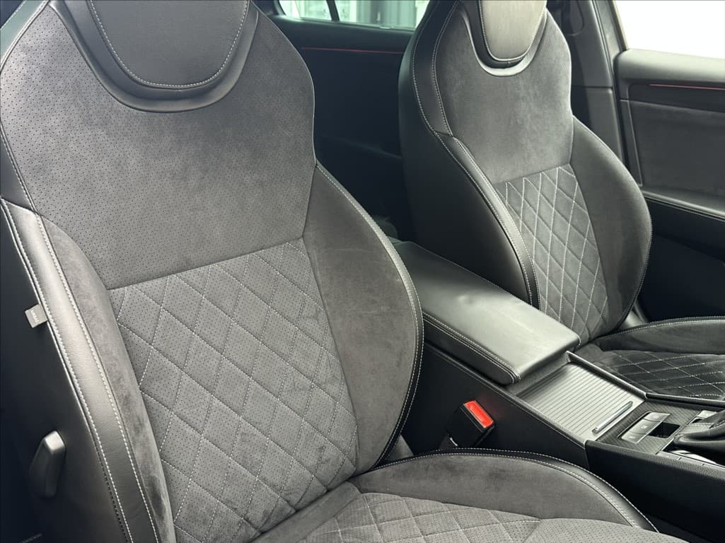 2020 Škoda Superb - 16